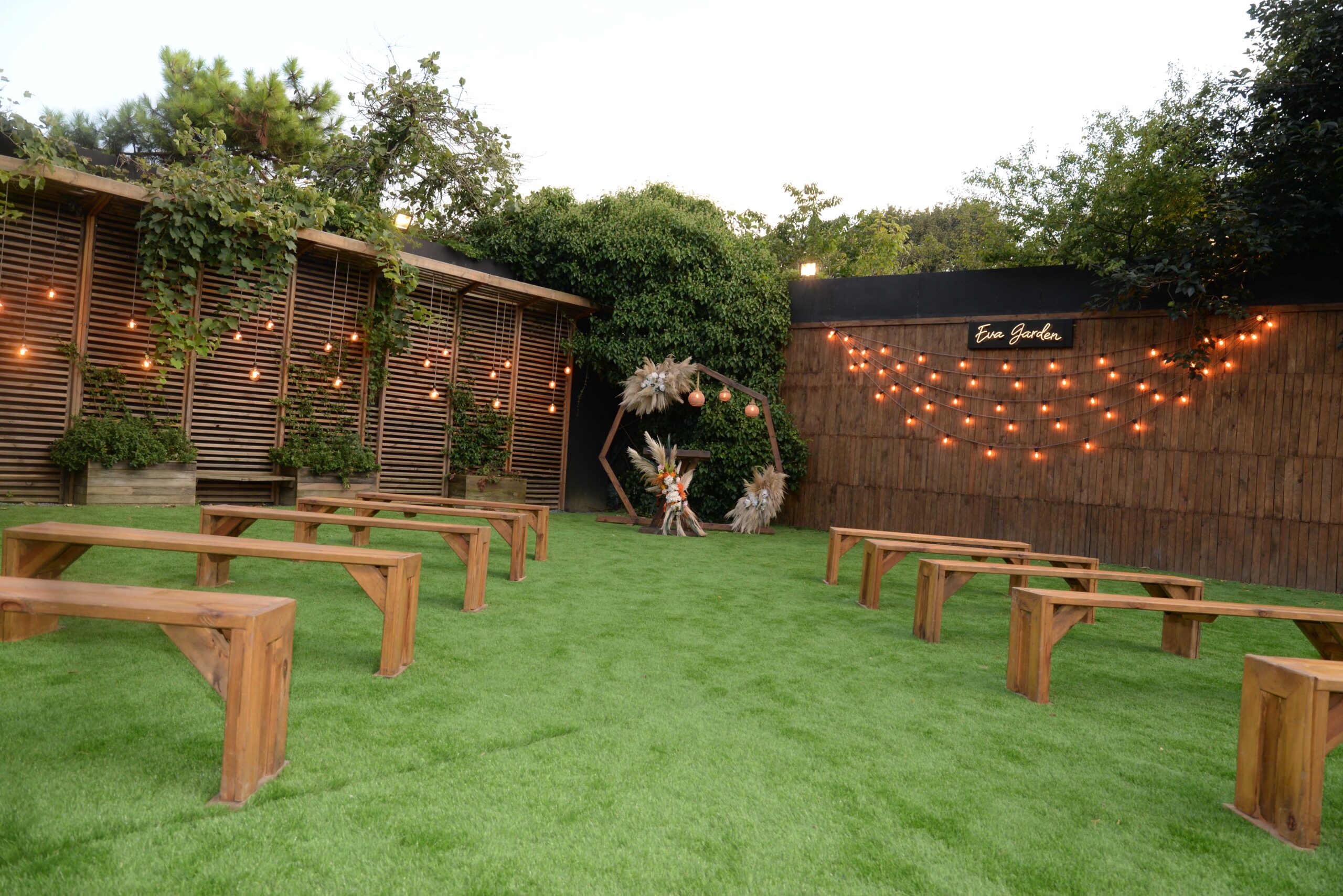 Eva Garden Mezuniyet Etkinlik Alanı