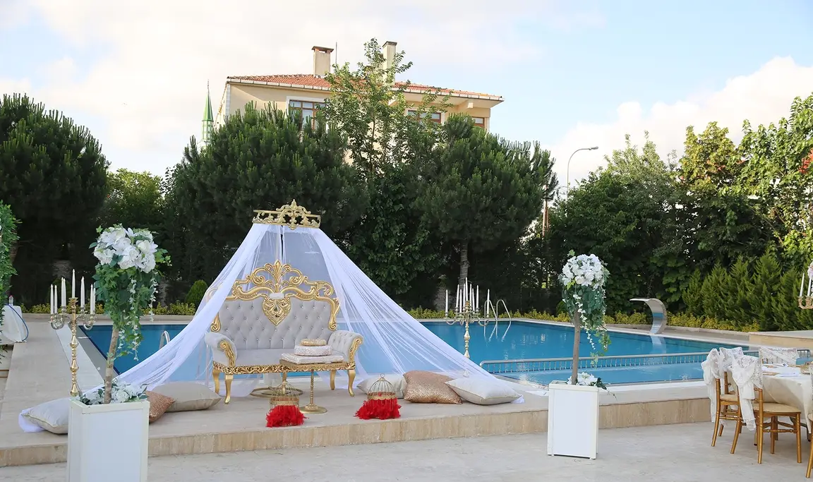 EmirTimes Hotel Balo